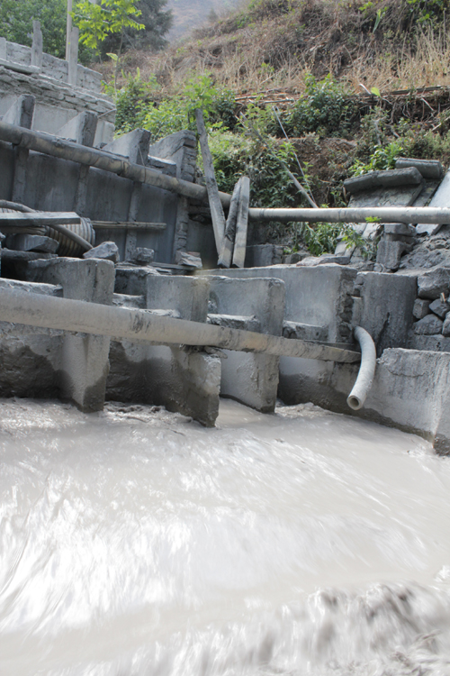 昆明東川區(qū)重獎(jiǎng)舉報(bào)小江排污者