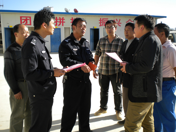 昆鐵警方“獵鷹-2014”打擊倒票護(hù)航春運