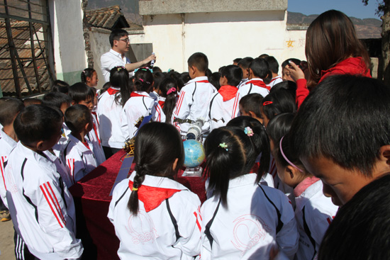 航天文化進東川 山里娃有了飛天夢