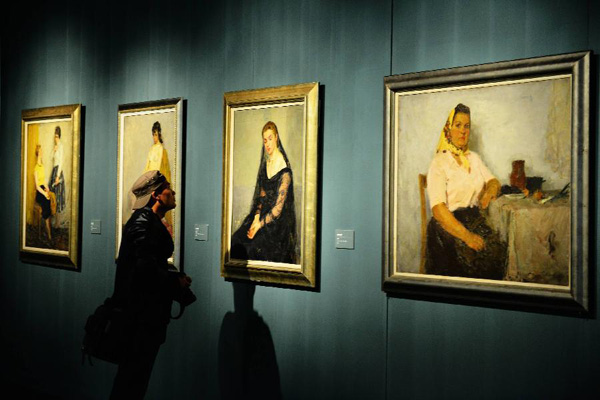 “留學到蘇聯(lián)”大型美術作品展在杭州開幕