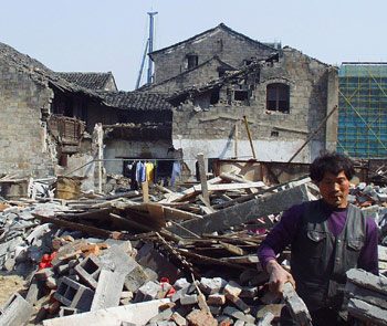 Government power over house relocation and resident resettlement will be restricted in the country's first administrative mandatory law.