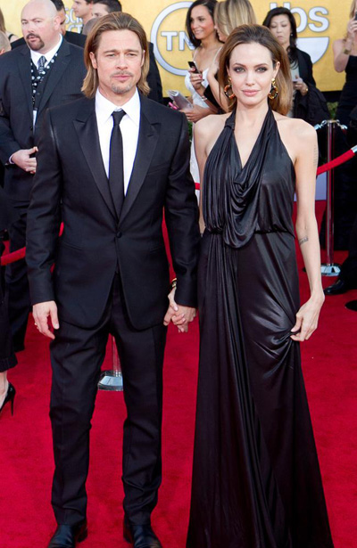 Brad Pitt proposed to Angelina Jolie at Christmas