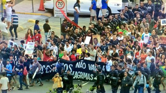 與此同時(shí)在科帕卡巴納……