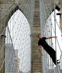 美國(guó)魔術(shù)師大衛(wèi)新計(jì)劃:將在大橋上懸吊7天7夜(圖)