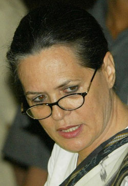 擔(dān)心變成情色片？甘地夫人叫?！端髂釈I》