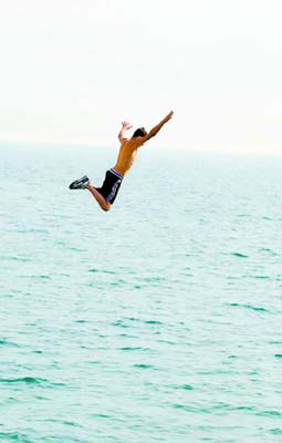 斗酷暑八仙過海:進(jìn)冰柜還是去北極