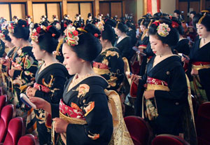 網上招收學徒 日本藝伎業(yè)重現(xiàn)生機