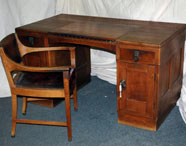 希特勒曾用桌椅正在拍賣 估價高達50萬英鎊