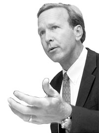 新書爆料:揭秘布什總統(tǒng)三個“隱形兄妹”(圖)