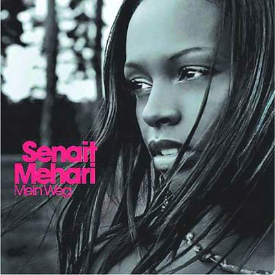 德女歌星自傳披露“死亡童年”殺人經(jīng)歷