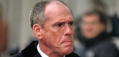 豪華生活來源不明引懷疑 英國黑幫教父被判入獄7年