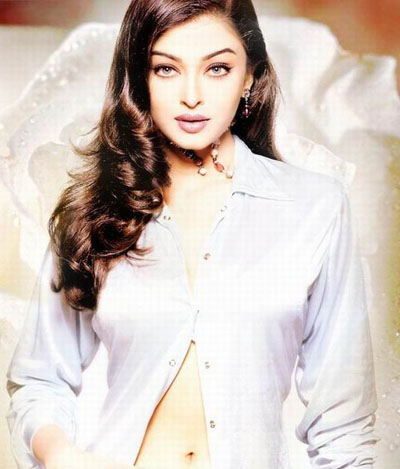 印度:寶萊塢頭號(hào)男星低調(diào)迎娶“世界第一美女”