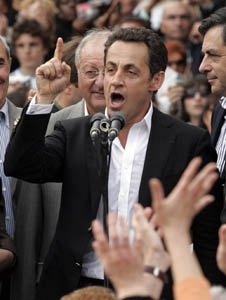 法國大選人物篇：警察、美女和農(nóng)民 三足鼎立雙面PK