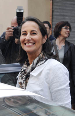 法國大選人物篇：警察、美女和農民 三足鼎立雙面PK