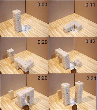 機(jī)器人部隊(duì)透視 布什親手“探彈”過(guò)手癮