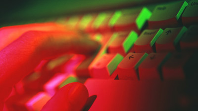 美國科學(xué)家發(fā)現(xiàn)手上細(xì)菌亦可識別身份