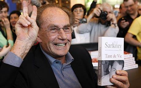 薩科齊老爸發(fā)布自傳 以筆為武器應對“誹謗”者