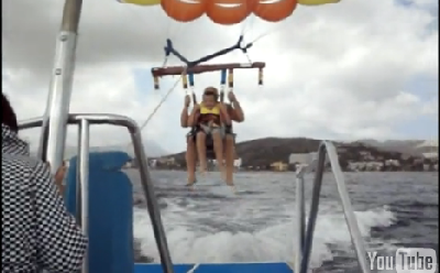 本想“乘風(fēng)破浪”卻成“高空急墜” 英父子大難不死