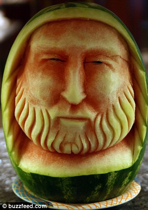 日本廚師愛刻西瓜 闖出名聲被贊“米開朗琪羅”