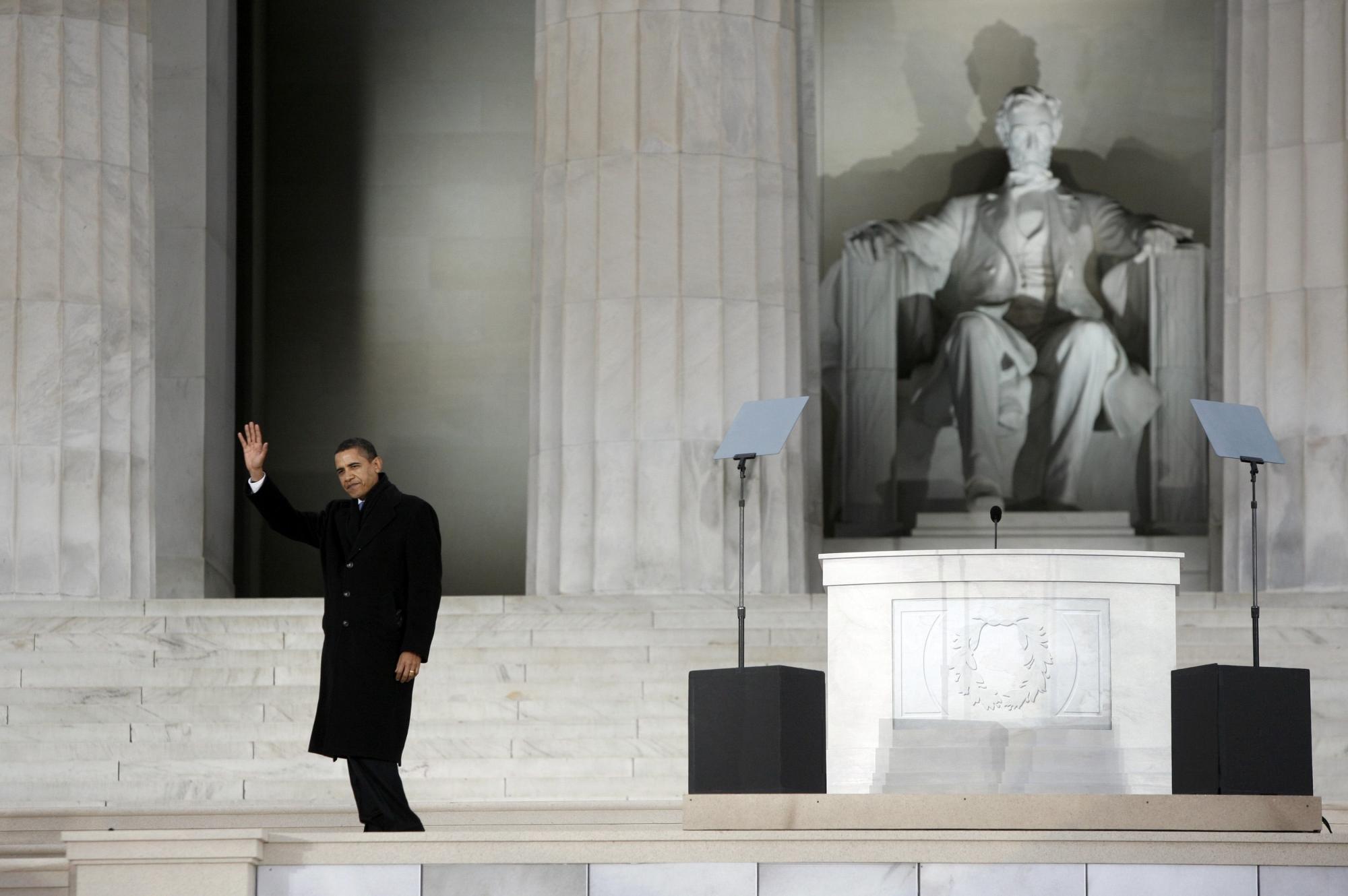 林肯紀(jì)念堂前舉行盛大音樂會 奧巴馬發(fā)表激情演講