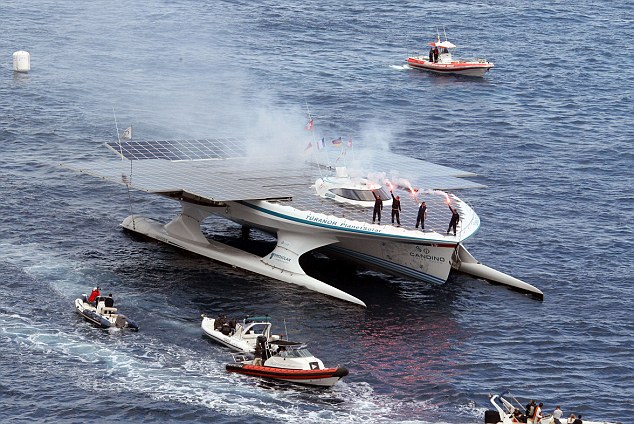 世界最大全太陽(yáng)能游艇成功完成環(huán)球航行 歷時(shí)20個(gè)月