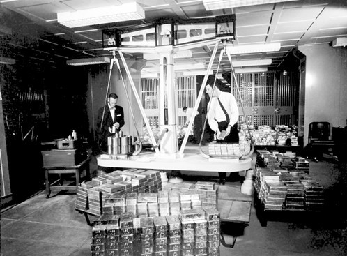 揭秘：冷戰(zhàn)期間西德為何向美英轉(zhuǎn)移千噸黃金？