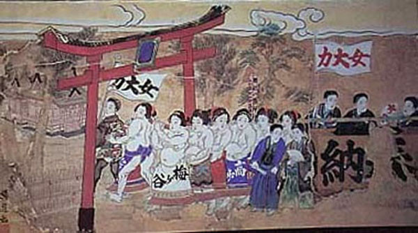 看看日本“變態(tài)”的女子相撲文化【組圖】