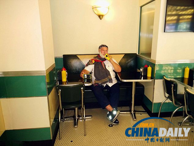 美攝影師手機(jī)抓拍紐約火辣夏天