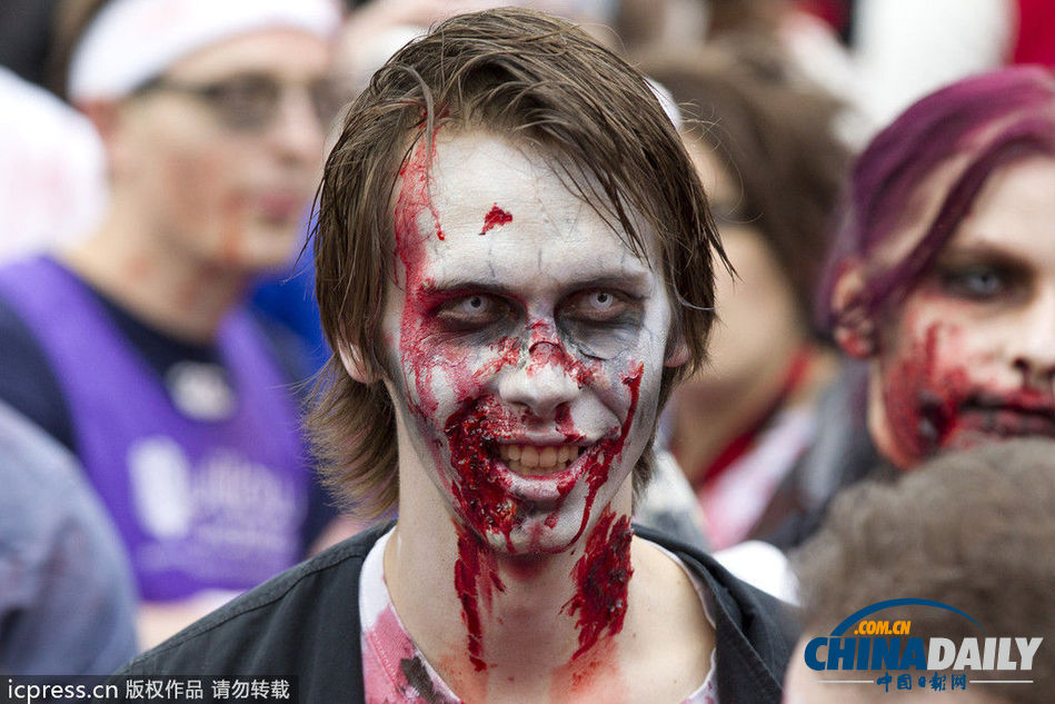 數(shù)千“僵尸”集體出街 英國(guó)倫敦變“鬼城”