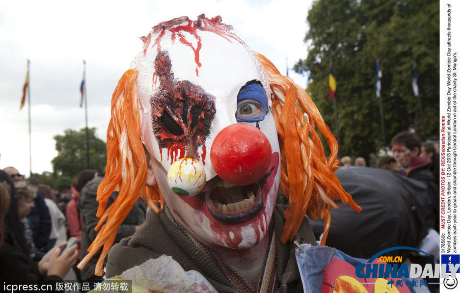 數(shù)千“僵尸”集體出街 英國(guó)倫敦變“鬼城”