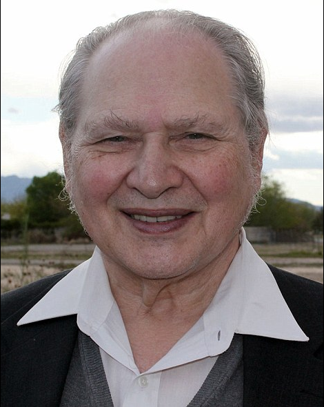 10%股份僅換800美元！蘋(píng)果第三創(chuàng)始人35年前撤股書(shū)將拍賣(mài)