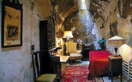 美傳奇黑幫大佬窩點(diǎn)拍賣(mài)(組圖)