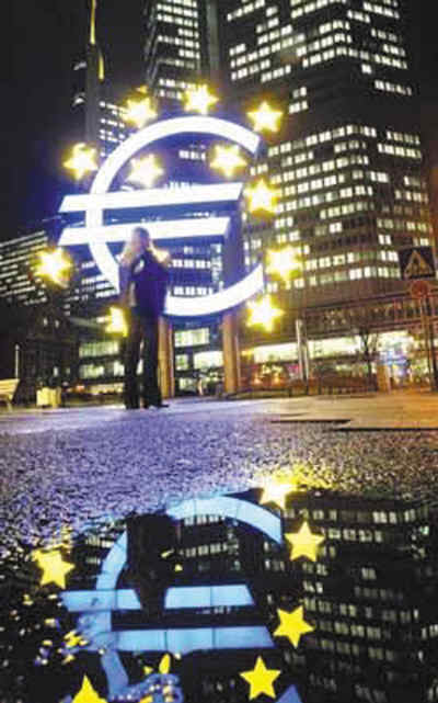 歐美債務(wù)危機領(lǐng)唱2011? 全球經(jīng)濟作