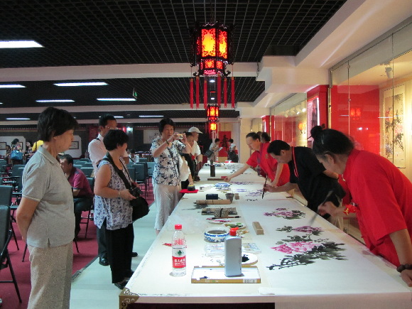 200多藝術(shù)家齊聚北京追憶領(lǐng)袖情展望中國(guó)夢(mèng)