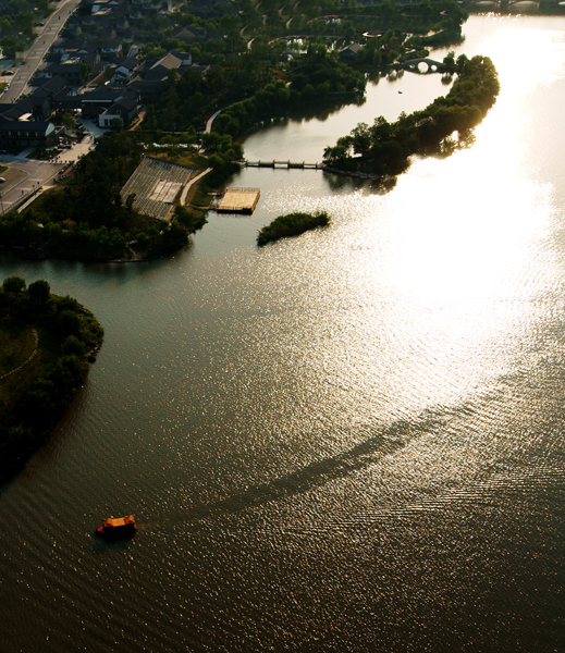 夜游泰州鳳城河 感受古城舒適“慢生活”