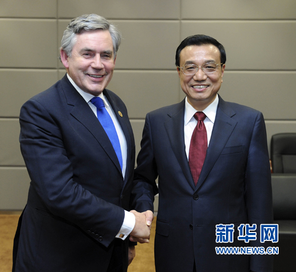 國(guó)務(wù)院總理李克強(qiáng)11日在大連會(huì)見英國(guó)前首相布朗