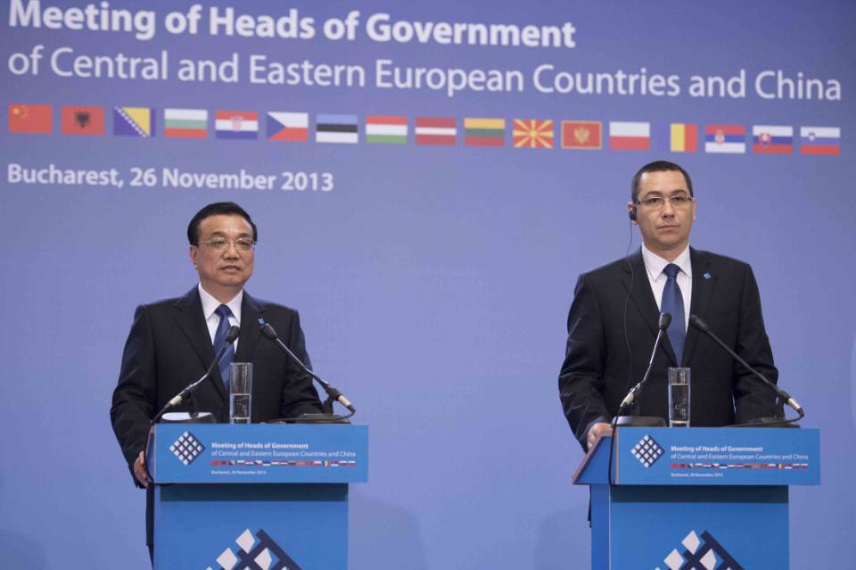 李克強(qiáng)“推銷”中國裝備 宣布合建匈塞鐵路