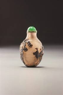 鼻煙壺:精巧絕美的掌中珍玩