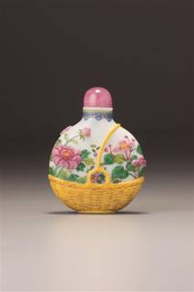 鼻煙壺:精巧絕美的掌中珍玩