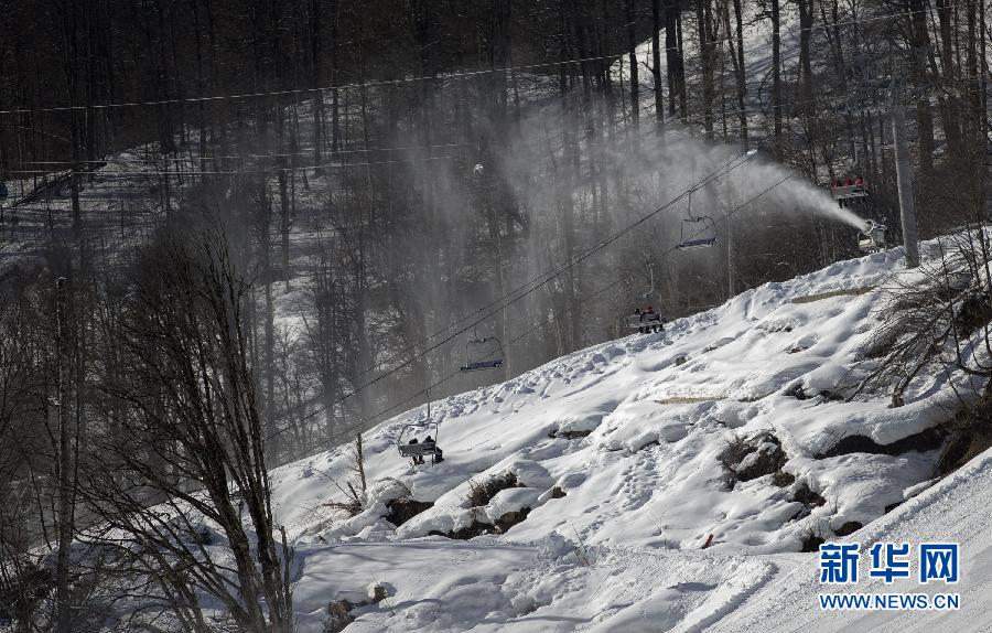 索契冬奧會賽場加緊造雪（高清組圖）