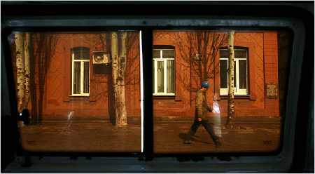 烏克蘭鋼鐵業(yè)迎來寒冬 經(jīng)濟(jì)低迷加劇政局動(dòng)蕩