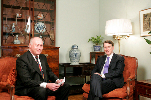 專訪英國商務大臣:中國帶領世界走出金融危機