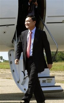 泰國前總理他信今抵達(dá)柬埔寨 準(zhǔn)備擔(dān)任經(jīng)濟(jì)顧問