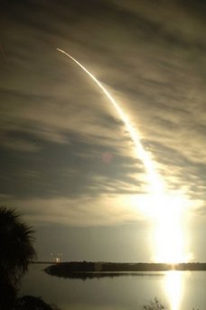 “奮進(jìn)”號航天飛機(jī)升空 為空間站送去重要部件