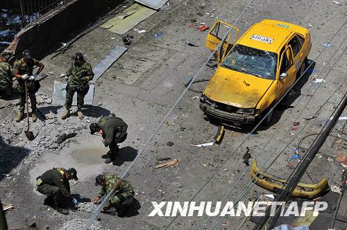 哥倫比亞汽車炸彈炸死6人傷50人