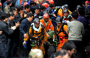 圖：美《時代》盤點(diǎn)十大救援奇跡 中國王家?guī)X位列第一