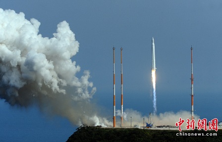 “羅老”號發(fā)射失敗爆炸 韓稱將一直發(fā)射到成功為止