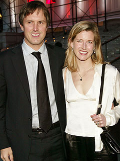 圖：父母決定離婚僅一周 戈?duì)栭L女也鬧離婚