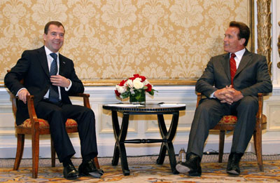 梅德韋杰夫首訪美國硅谷 有望開啟美俄經(jīng)貿(mào)合作新篇章