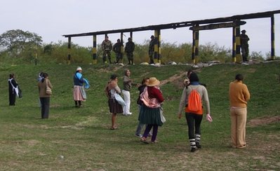 玻利維亞政府展開全民軍事訓(xùn)練 提高民眾御敵能力